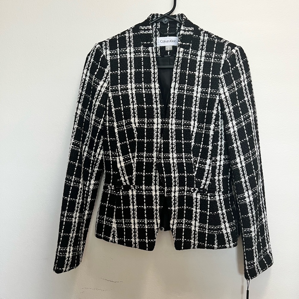 Calvin Klein Black & White Tweed Blazer / Size 4